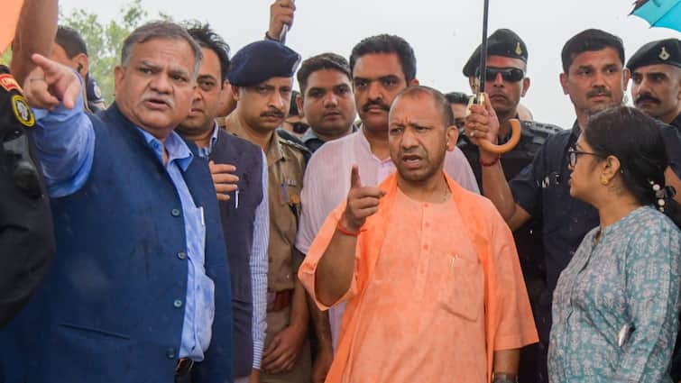 Hathras Stampede SIT Report Submitted To UP CM Yogi Mentions Political Links Of 'Bhole Baba'