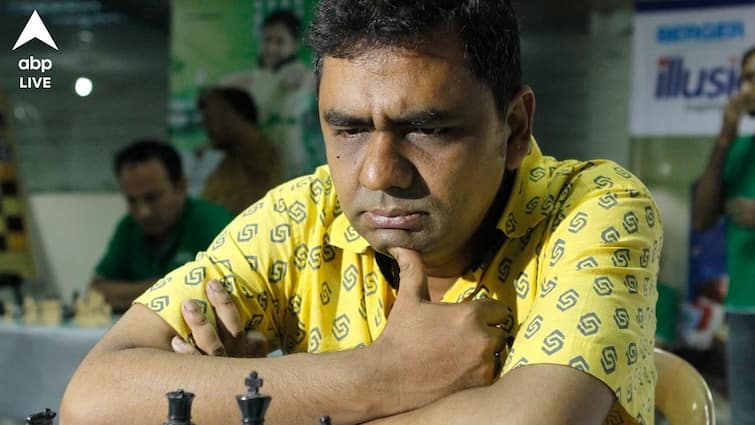 Ziaur Rahman collapsed during the championship game against Enamul Hossain before being declared dead at Dhaka hospital