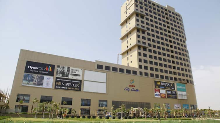 Fire Breaks Out At Garments Showroom In Noida's Logix City Center Mall