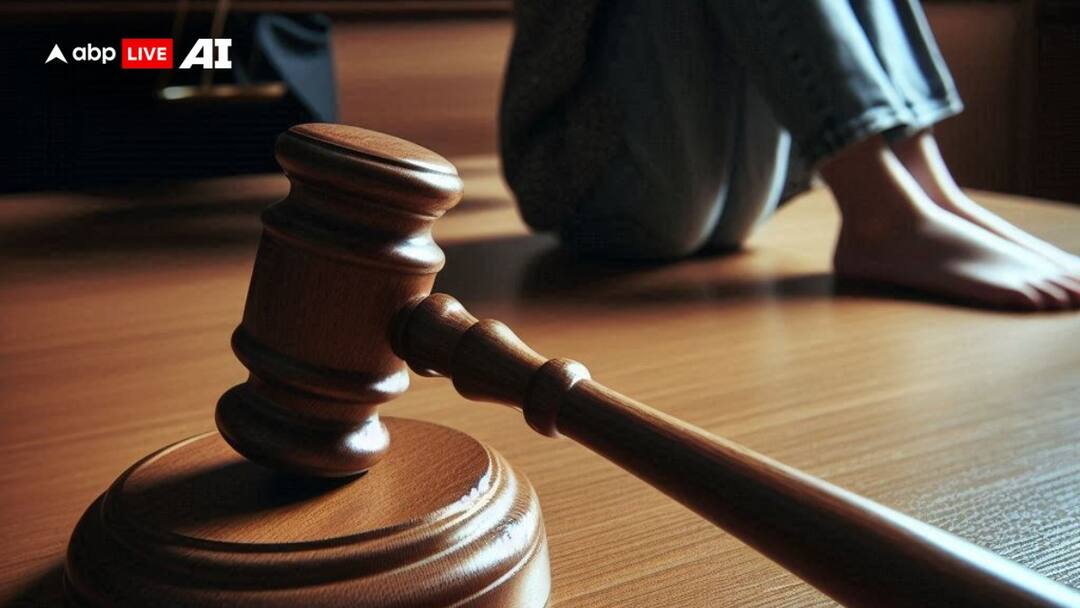 दिल्ली HC ने यौन शोषण के मामले में घरेलू सहायक को सुनाई सजा, कहा-'इन मामलों में पीड़िता को...' Delhi High court sentenced three year punishment to domestic helper sexual abuse case दिल्ली HC ने यौन शोषण के मामले में घरेलू सहायक को सुनाई सजा, कहा-'इन मामलों में पीड़िता को...'