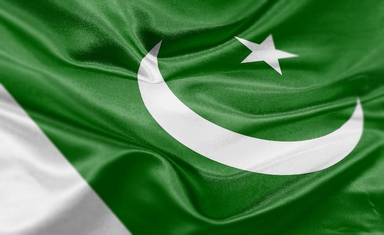 Pakistan Hate Content Ban On Facebook, Twitter, WhatsApp, YouTube For 6 Days Pakistan To Ban Facebook, Twitter, WhatsApp, YouTube For 6 Days. Here's Why