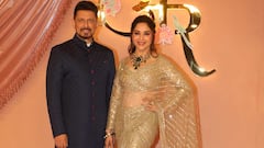 Madhuri Dixit: అనంత్ అంబానీ-రాధికా మర్చంట్ సంగీత్ వేడుక: భర్తతో కలిసి సందడి చేసిన అందాల తార మాధురీ దీక్షిత్