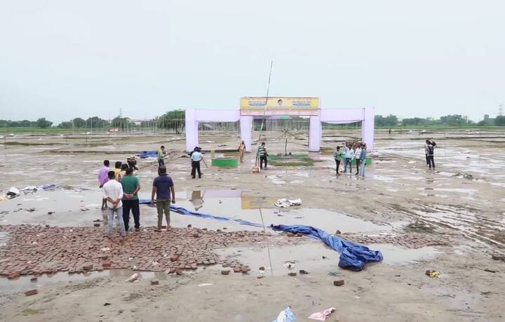 वकील का जिक्र करते हुए भोले बाबा ने आगे कहा,