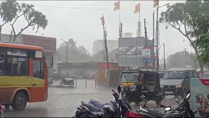આજે ગાંધીનગર, ખેડા, અમદાવાદ, આણંદ, પંચમહાલ, દાહોદ, મહિસાગર, વડોદરા, છોટા ઉદેપુર, નર્મદા, ભરૂચ, સુરત, ડાંગ, વાપી, નવસારી, વલસાડ, દમણ અને દાદરા નગર હવેલીમાં પણ સામાન્ય વરસાદની આગાહી છે.