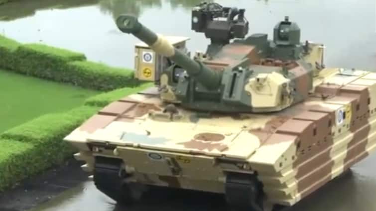 India Unveils Indigenous Light Tank 'Zorawar,' DRDO Chief Reviews Trials In Gujarat
