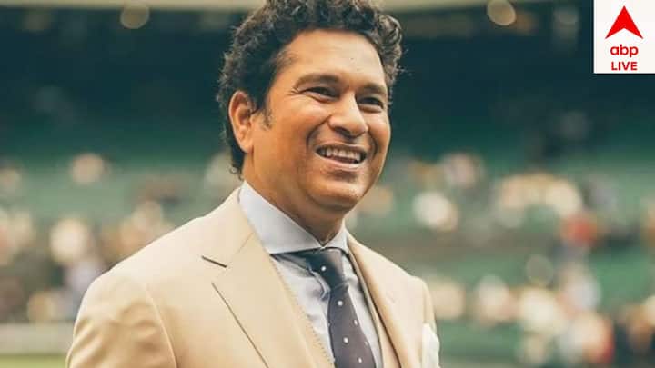 সচিন আলেকজান্ডার জেরেভের খেলা দেখতে উইম্বলডনের গ্যালারিতে উপস্থিত ছিলেন মাস্টার ব্লাস্টার।