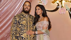 Anant-Radhika Sangeet: গ্ল্যামারে তারকাদের গোল দিলেন আম্বানি-লেডিজ, বলিউড থেকে ক্রিকেট, অনন্ত-রাধিকার সঙ্গীতানুষ্ঠানে চাঁদের হাট