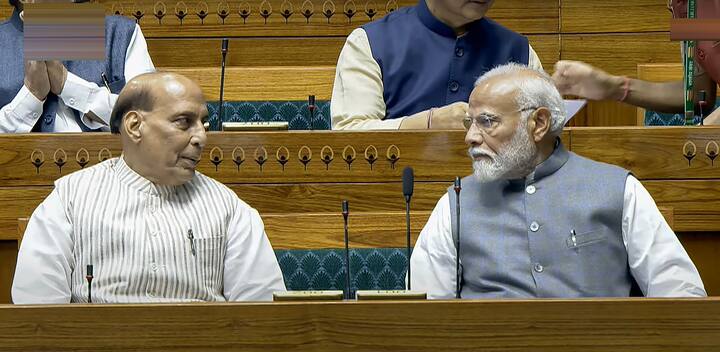 आगे छह जुलाई को सुब्रमण्यम स्वामी ने रूस और अमेरिका का जिक्र करते हुए पीएम नरेंद्र मोदी को बुरी तरह घेरा.