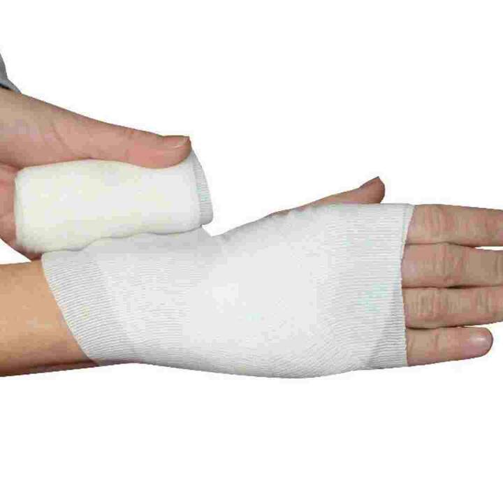 ਬੇਸ਼ੱਕ ਇਹ ਪੱਟੀਆਂ ਜ਼ਖ਼ਮ ਨੂੰ ਠੀਕ ਕਰਨ ਦਾ ਕੰਮ ਕਰਦੀਆਂ ਹਨ ਪਰ ਇਸ ਸਬੰਧੀ ਜੋ ਖੋਜ ਸਾਹਮਣੇ ਆਈ ਹੈ, ਉਹ ਪੂਰੀ ਤਰ੍ਹਾਂ ਹੈਰਾਨ ਕਰਨ ਵਾਲੀ ਹੈ। Mamavation ਨੇ Environmental Health News ਦੇ ਨਾਲ ਮਿਲ ਕੇ ਇੱਕ ਖੋਜ ਕੀਤੀ ਹੈ, ਜਿਸ ਵਿੱਚ ਇਹ ਪਾਇਆ ਗਿਆ ਹੈ ਕਿ ਪੱਟੀਆਂ ਨਾਲ ਕੈਂਸਰ ਦਾ ਖਤਰਾ ਹੋ ਸਕਦਾ ਹੈ। ਬਜ਼ਾਰ ਵਿੱਚ ਕਈ ਕੰਪਨੀਆਂ ਦੀਆਂ ਪੱਟੀਆਂ ਉਪਲਬਧ ਹਨ। ਅਧਿਐਨ ਮੁਤਾਬਕ ਸਾਰੀਆਂ ਪੱਟੀਆਂ ਵਿੱਚ ਕੈਂਸਰ ਪੈਦਾ ਕਰਨ ਵਾਲੇ ਤੱਤ ਪਾਏ ਗਏ ਹਨ।