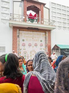 Bhole Baba Case: 24 साल पहले ही दैवीय शक्तियां होने का दावा करता था सूरज पाल! इस चक्कर में हो गई थी FIR