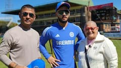 रियान पराग ने किया पिता का सपना पूरा, डेब्यू मैच में शेयर किया भावुक लम्हा