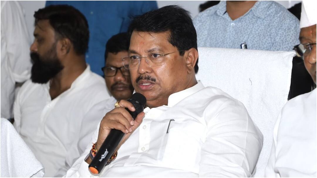 टीम इंडिया पर शिंदे सरकार ने की पैसों की बरसात तो कांग्रेस ने कहा- 'गरीबों को लूटकर अमीरों को...' cm eknath shinde announced 11 crore for team india vijay wadettiwar raises question टीम इंडिया पर शिंदे सरकार ने की पैसों की बरसात तो कांग्रेस ने कहा- 'गरीबों को लूटकर अमीरों को...'