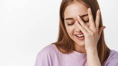 Dry Eyes: क्या होती हैं सूखी आंखें और कैसे होता है इसका इलाज?