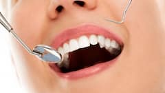 Oral Health: कितने महीने में बदल लेना चाहिए टूथब्रश, नहीं तो हो सकते हैं बीमार