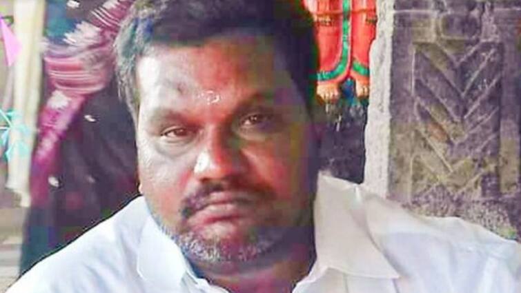 Cuddalore pmk party member Scythed  by weapon A mysterious gang on the run Cuddalore PMK Siva Shankar:மீண்டும் ஒரு கொடூரம்:கடலூரில் பாமக பிரமுகருக்கு அரிவாள் வெட்டு; தப்பியோடிய மர்ம கும்பல்!