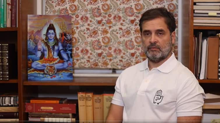 Rahul Gandhis new attack amid Agniveer row Insurance compensation different Rahul Gandhi: காப்பீடு ஓகே,  இழப்பீடு எங்க? அக்னிவீர் திட்டத்தின் மீது ராகுல் காந்தி அட்டாக் - பதில் சொல்லுமா ராணுவம்?