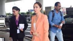 Kiara Advani Looks Chic At Mumbai Airport; Check Out Pics