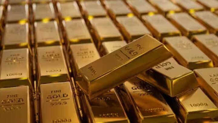 आंतरराष्ट्रीय बाजारात सोनं शुक्रवारी 1.1 टक्क्यांनी वाढून 2,381 डॉलर प्रति औंस वर पोहोचले होते.