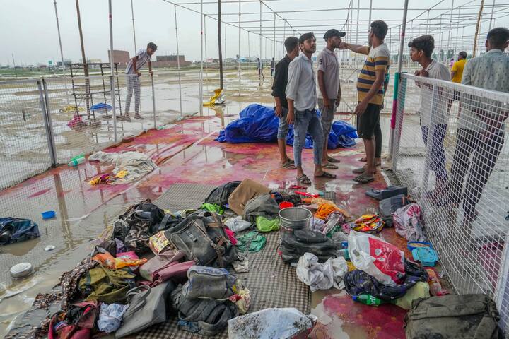 कांग्रेस के पूर्व समर्थक बोले कि हर धर्म में लाखों लोग जुटते हैं. हमें भीड़ को मैनेज करने का तरीका दुरुस्त करना है. स्थानीय पुलिस प्रशासन को क्लीन चिट नहीं दी जा सकती. अब आगे क्या? इस केस में स्थानीय सिस्टम की लापरवाही है.