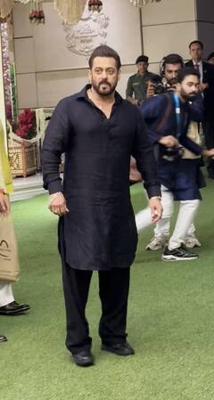 Radhika Anant Mehendi Ceremony: અનંત - રાધિકાની મહેંદી સેરેમનીમાં પહોંચ્યા આ સેલેબ્સ, જુઓ તસવીરો