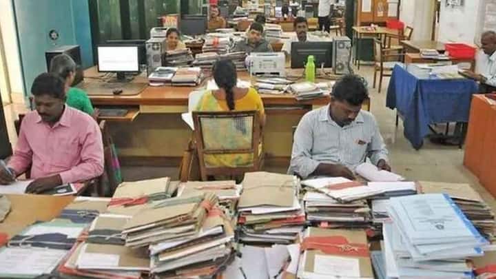 वहीं अगर बात की जाए तो अधिकतर सरकारी कामों की जाए तो फिर वहां दफ्तरों में ज्यादातर काम अभी लिखा-पढ़ी के जरिए होते हैं.