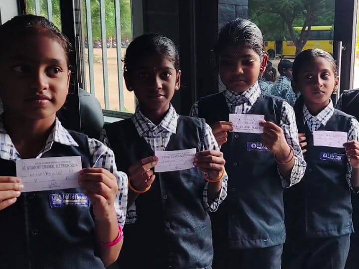 Karur Little Flower School students Model Lok Sabha election -TNN லோக்சபா தேர்தலில் ஆர்வத்துடன் வாக்களித்த பள்ளி மாணவர்கள்; வெற்றி பெற்றவர்கள் ஆக.., 15 இல் பதவியேற்பு
