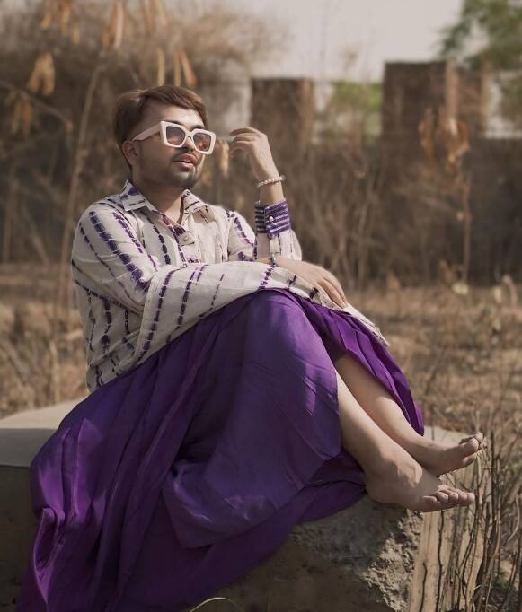 ਉਨ੍ਹਾਂ ਵਿੱਚੋਂ ਇੱਕ ਮਧੂ ਸੰਧੂ (Madhusudan Sandhu) ਵੀ ਹੈ, ਜਿਸ ਨੂੰ ਕਦੇ ਸੋਸ਼ਲ ਮੀਡੀਆ ਉੱਪਰ ਆਏ ਦਿਨ ਟ੍ਰੋਲਿੰਗ ਦਾ ਸਾਹਮਣਾ ਕਰਨਾ ਪੈਂਦਾ ਸੀ। ਪਰ ਅੱਜ ਉਨ੍ਹਾਂ ਦੀ ਪੰਜਾਬੀ ਸਿਨੇਮਾ ਜਗਤ ਵਿੱਚ ਵੱਖਰੀ ਪਛਾਣ ਹੈ। ਉਨ੍ਹਾਂ ਆਪਣੀ ਵੱਖਰੀ ਸ਼ੈਲੀ ਨੂੰ ਆਪਣੀ ਤਾਕਤ ਬਣਾ ਲੋਕਾ ਦੇ ਚਿਹਰੇ ਉੱਪਰ ਮੁਸਕੁਰਾਹਟ ਲਿਆਂਦੀ ਹੈ।