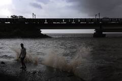 Weather Update : বিকেলেই নামবে বৃষ্টি, দক্ষিণবঙ্গে বর্ষার খেলা শুরু এই জেলাগুলি থেকেই