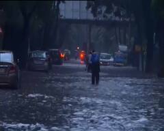 Mumbai Rain: મુંબઇમાં બારેમેઘ, 12 ઇંચ ખાબક્યો વરસાદ, લોકલ ટ્રેન પ્રભાવિત,મોટાભાગના વિસ્તાર જળમગ્ન