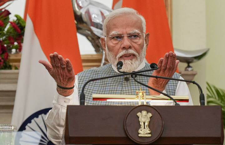 पीएम मोदी ऑस्ट्रिया के राष्ट्रपति अलेक्जेंडर वान डेर बेलन से मुलाकात करेंगे. वह ऑस्ट्रिया के चांसलर कार्ल नेहमर से भी बातचीत करेंगे.