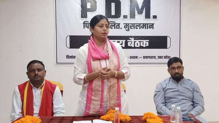न केवल चायल विधायक पूजा पाल बल्कि सिराथू से विधायक डॉक्टर पल्लवी पटेल दोनों की ही सपा से दूरी अब छिप नहीं पा रही है. कुछ नेता ऐसा कहने लगे हैं कि दोनों ही विधायक अपने पद से इस्तीफा दे सकतीं हैं और उन्होंने उप चुनाव की तैयारी भी शुरू कर दी है.