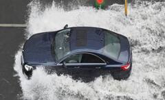 Tips: વરસાદમાં કાર લઇને જઇ રહ્યાં છો ફરવા ? તો બે-ત્રણ વાતોનું રાખો ધ્યાન નહીં તો લેવાના દેવા પડી જશે...