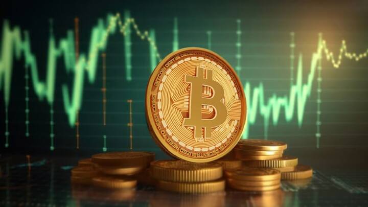बिटकॉइन का भाव 2022 के अंत में अपने निचले स्तर पर चला गया था. हालांकि 2024 की शुरुआत से भाव में शानदार तेजी आने लगी और एक समय भाव 73,800 डॉलर प्रति यूनिट के पार निकल गया.