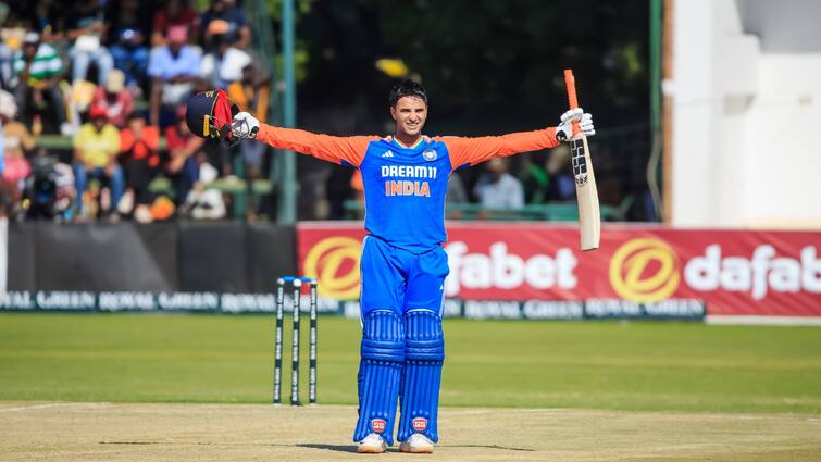 Whenever I need runs, I ask for Shubman Gill’s bat indian cricketer Abhishek Sharma Abhishek Sharma: ரசிகர்களே! அபிஷேக் சர்மா விளையாடுன பேட் யாரோடது தெரியுமா?
