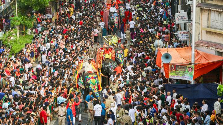 Devotees take part in the annual 'Rath Yatra' of Lord Jagannath, in Ahmedabad (Image source: PTI)