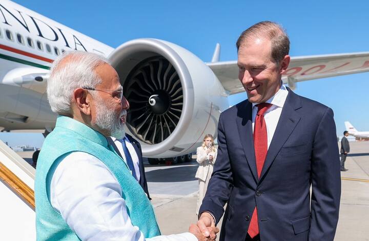 PM Modi was received by the First Deputy Prime Minister of Russia, Denis Manturov. (Image Source: X/@narendramodi)