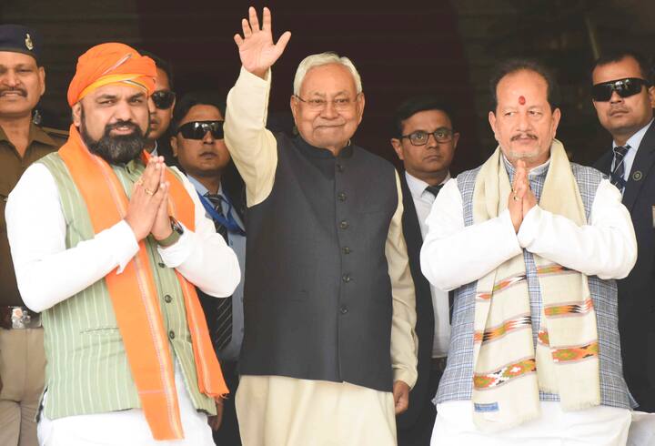 मीडिया रिपोर्ट्स की मानें तो 2024 में नीतीश कुमार नालंदा से मनीष वर्मा को लड़ाना चाहते थे पर उन्हें टिकट न दिया जा सका.