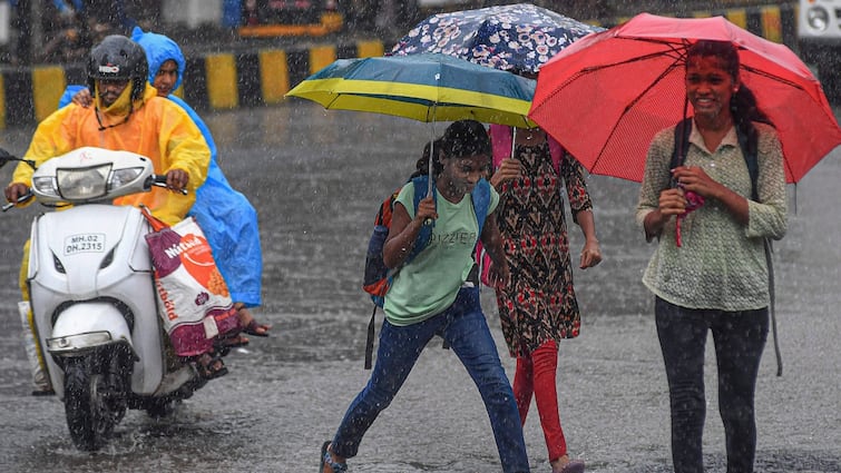 weather expert ambalal patel big rain forecast to gujarat next 17 to 24 july will fall heavy rain monsoon news Heavy Rain: આગામી સપ્તાહ ગુજરાત માટે ભારે, આ પાંચ દિવસ ધોધમાર વરસાદ પડવાની આગાહી, જાણો