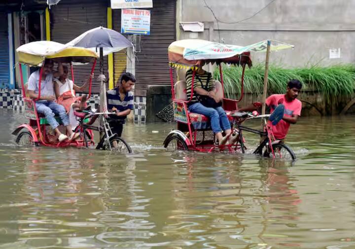 After this, floods caused maximum damage in Murshidabad in West Bengal and then Thane in Maharashtra.