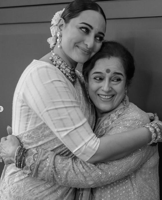 ਵਿਆਹ ਦੇ 14 ਦਿਨ ਬਾਅਦ ਫੁੱਟ-ਫੁੱਟ ਰੋਈ ਸੋਨਾਕਸ਼ੀ ਸਿਨਹਾ, ਬੋਲੀ...