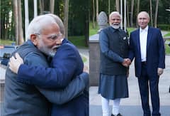 પુતિને PM મોદીને ગળે લગાવ્યા, કહ્યું - 'પ્રિય મિત્ર... તમારું હૃદયપૂર્વક સ્વાગત છે', મોદી બોલ્યા - મિત્રના ઘરે આવ્યો