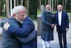 પુતિને PM મોદીને ગળે લગાવ્યા, કહ્યું - 'પ્રિય મિત્ર... તમારું હૃદયપૂર્વક સ્વાગત છે', મોદી બોલ્યા - મિત્રના ઘરે આવ્યો