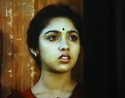 தனது 17 வயதில் பாரதி ராஜாவின் மண் வாசனை என்ற படத்தில் பாண்டியனுக்கு ஜோடியாக முத்துப்பேச்சி என்ற கதாபாத்திரத்தில் நடித்து தமிழ் சினிமாவில் அறிமுகமானார்.