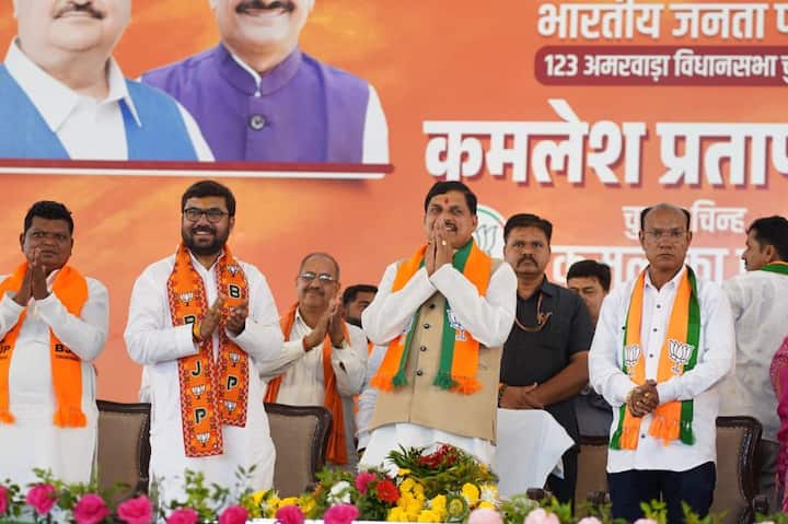 अमरवाड़ा विधानसभा सीट पर 10 जुलाई को उपचुनाव होना है, क्योंकि इस सीट से मौजूदा विधायक कमलेश शाह इस साल मार्च में लोकसभा चुनाव से पहले कांग्रेस पार्टी से भारतीय जनता पार्टी (BJP) में शामिल हो गए थे.