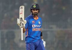 IND vs SL : भारताचा महत्त्वाचा श्रीलंका दौरा काही दिवसांवर, टीम इंडियाचा कॅप्टन कोण असणार? दोन खेळाडूंची नावं शर्यतीत