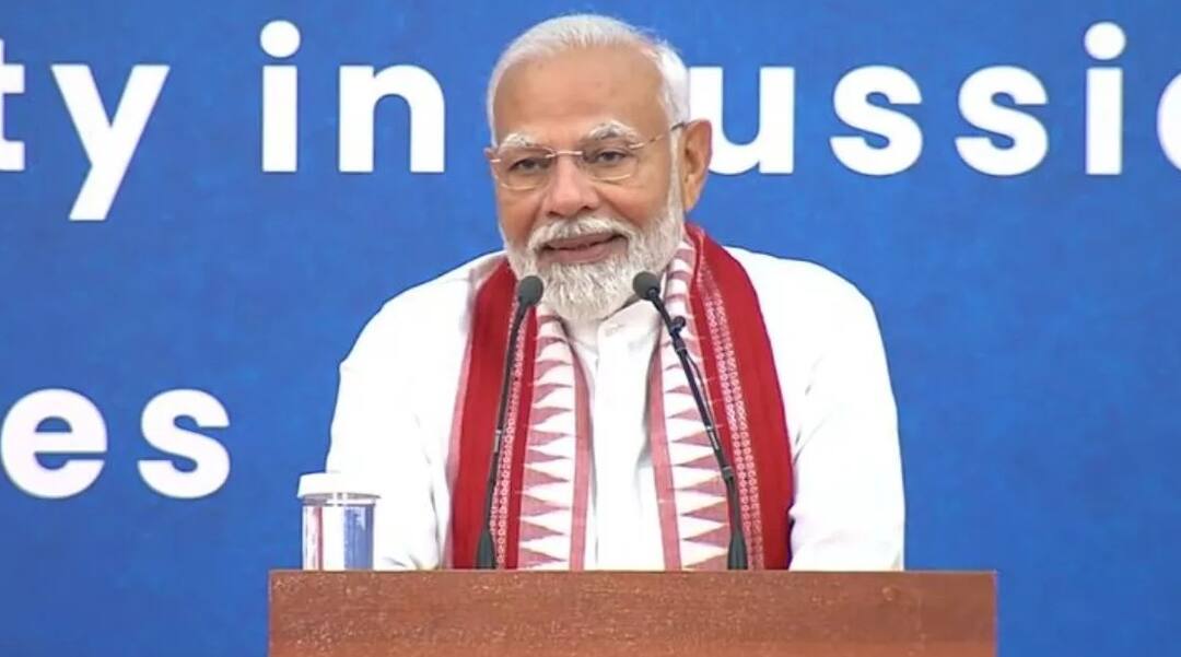 PM Modi Russia Visit PM Modi addresses Indian diaspora in Russia PM Modi Russia Visit: મૉસ્કોમાં ભારતીય સમુદાયને મળ્યા PM મોદી, જણાવ્યા શું છે ત્રીજી ટર્મમાં સરકારના ત્રણ મોટા લક્ષ્ય