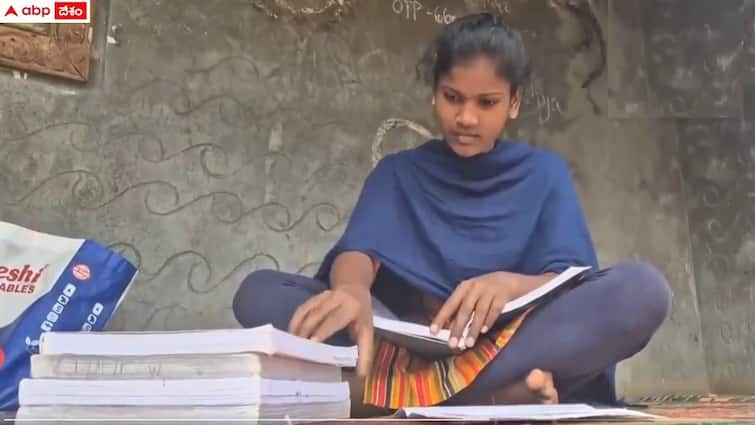 In a first Tribal girl clears JEE exam secures seat in NIT Tiruchy proves theres no substitute for hard work NIT Tiruchy: నిట్‌ సీటు సాధించిన తొలి గిరిజన విద్యార్థి- ఐఐటీ తిరుచీలో చేరిన రోహిణి