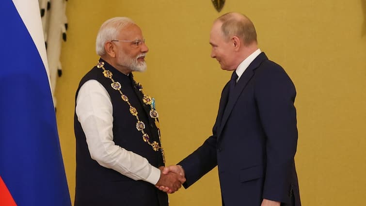 Indians in Russian Army to be discharged as PM raises matter with Putin now Russia said dont want recruit Indians in Russian Army Russia India Relations : भारतीयों को अपनी सेना में शामिल करने पर रूस का बयान, PM मोदी के लौटते ही पुतिन के मुल्क ने क्या कह दिया