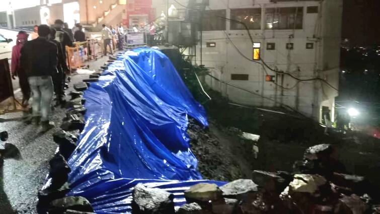 Himachal Pradesh Rain increasing Shimla People trouble movement affected due to landslide near local bus stand ann Himachal Rain: शिमला में लोगों की परेशानी बढ़ा रही बारिश, लोकल बस स्टैंड के पास भूस्खलन से आवाजाही प्रभावित