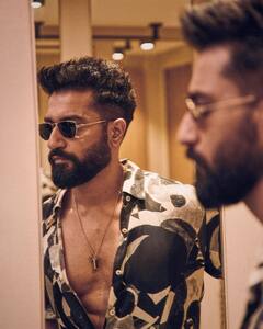 Vicky Kaushal's 'Husn' In New Pics Makes Fans Go 'Tauba Tauba', Check Out All Pics